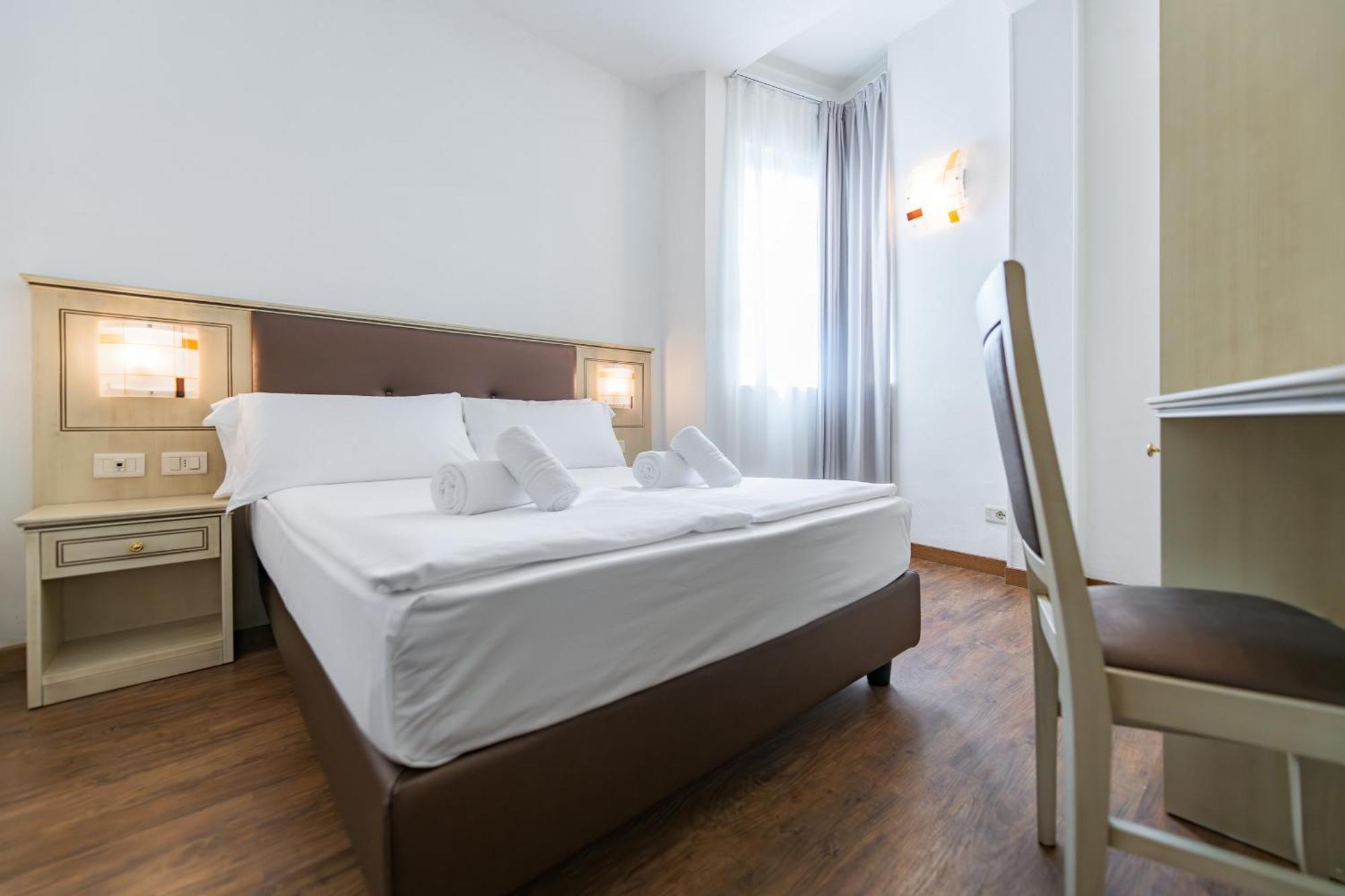 Hotel Sogno Del Benaco Лимоне-суль-Гарда Номер фото