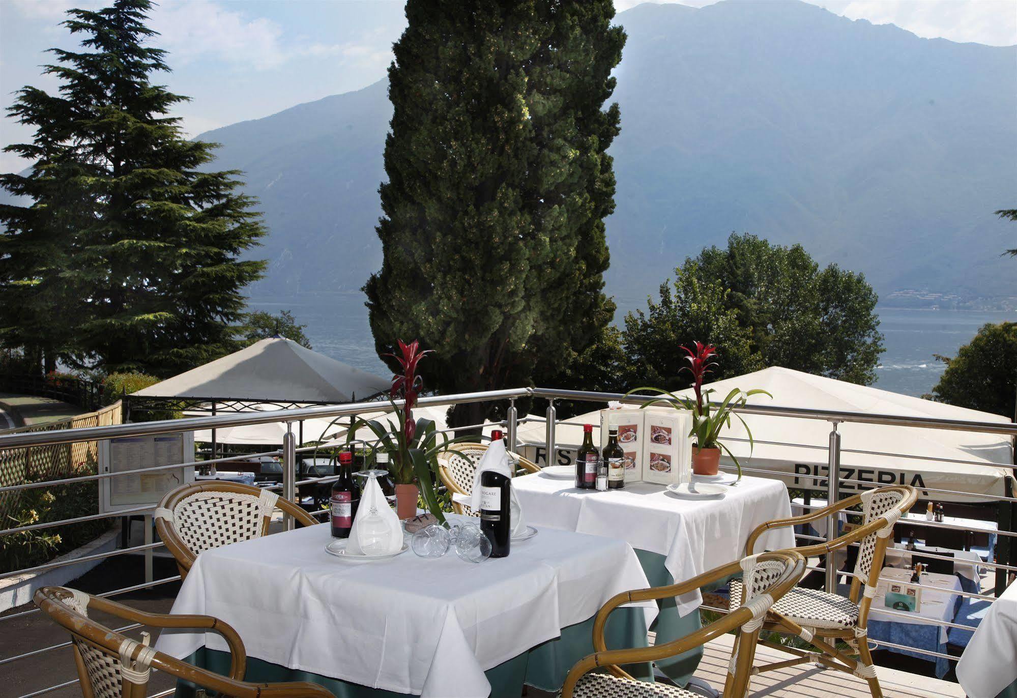 Hotel Sogno Del Benaco Лимоне-суль-Гарда Экстерьер фото